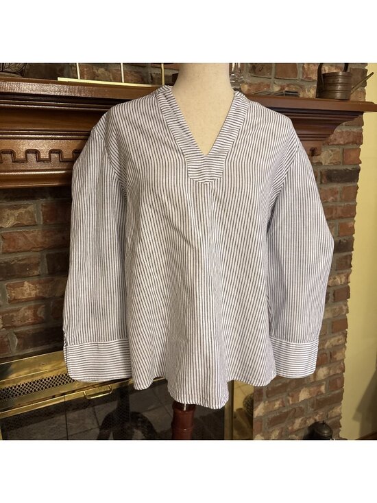 Vineyard Vines Tops - vineyard vines women Linen Pin Stipe Blouse Size Large Long Sleeve